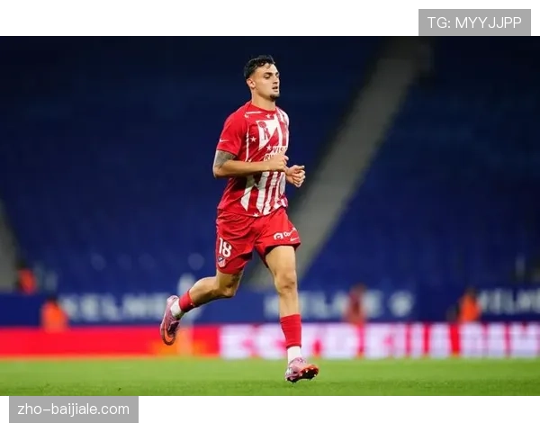 马竞防守体系考验:普比尔肌肉问题影响后防线的稳定性与默契 马竞防守体系考验:普比尔肌肉问题影响后防线的稳定性与默契